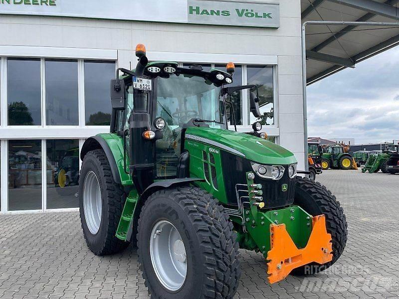 John Deere 6120M Τρακτέρ