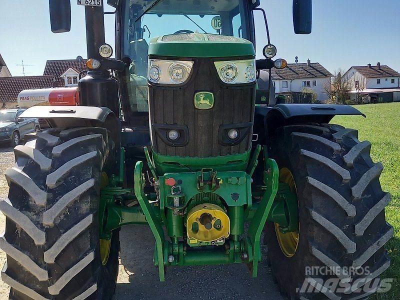 John Deere 6215R Τρακτέρ
