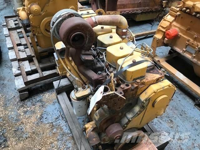 Komatsu S6D102 Κινητήρες