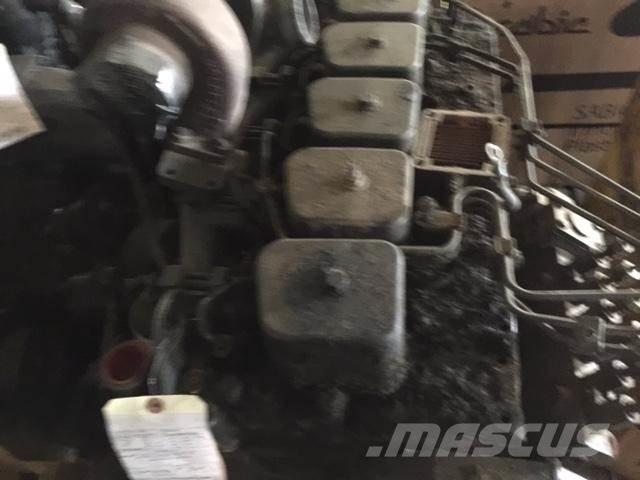Komatsu SA6D102-1 Κινητήρες