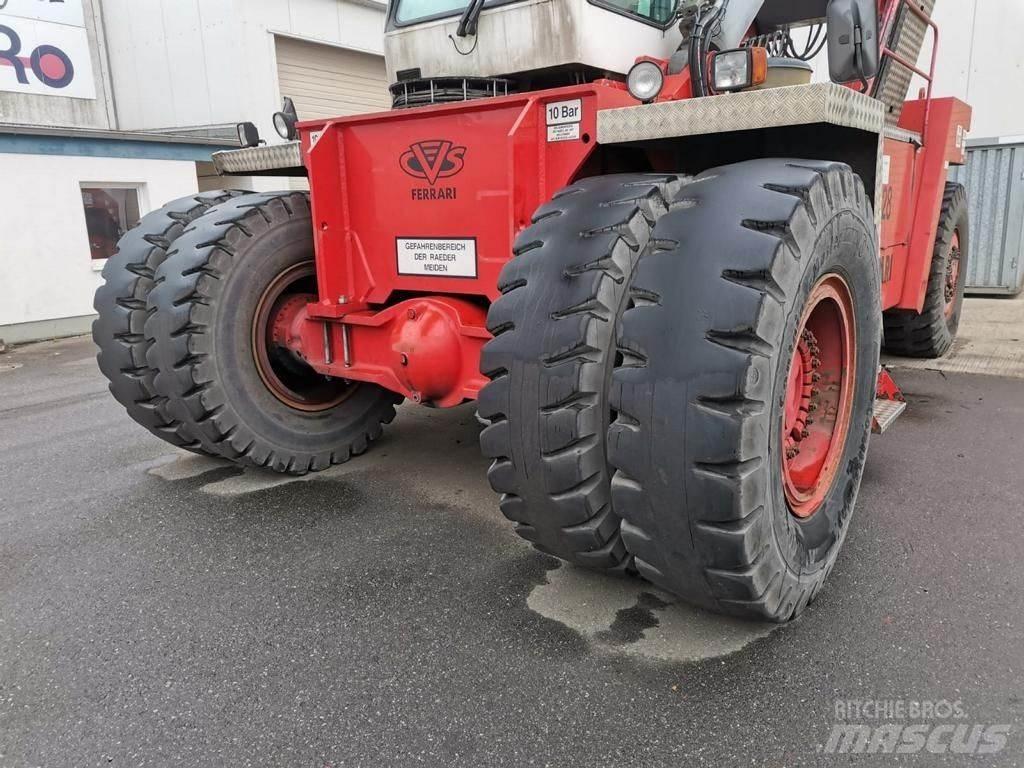 CVS Ferrari F328PB Γερανοί στοίβαξης εμπορευματοκιβωτίων