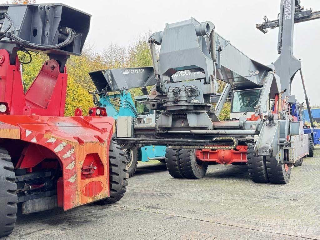 CVS Ferrari F328PB Γερανοί στοίβαξης εμπορευματοκιβωτίων