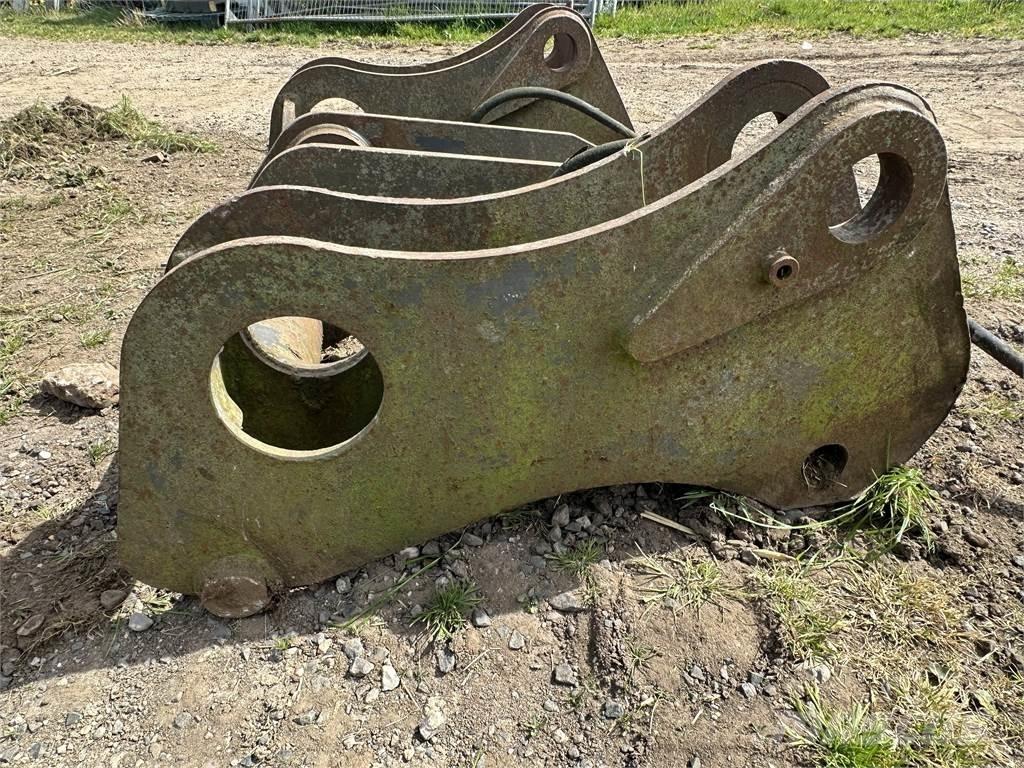 Volvo quick coupler Φορτωτές με λάστιχα (Τροχοφόροι)