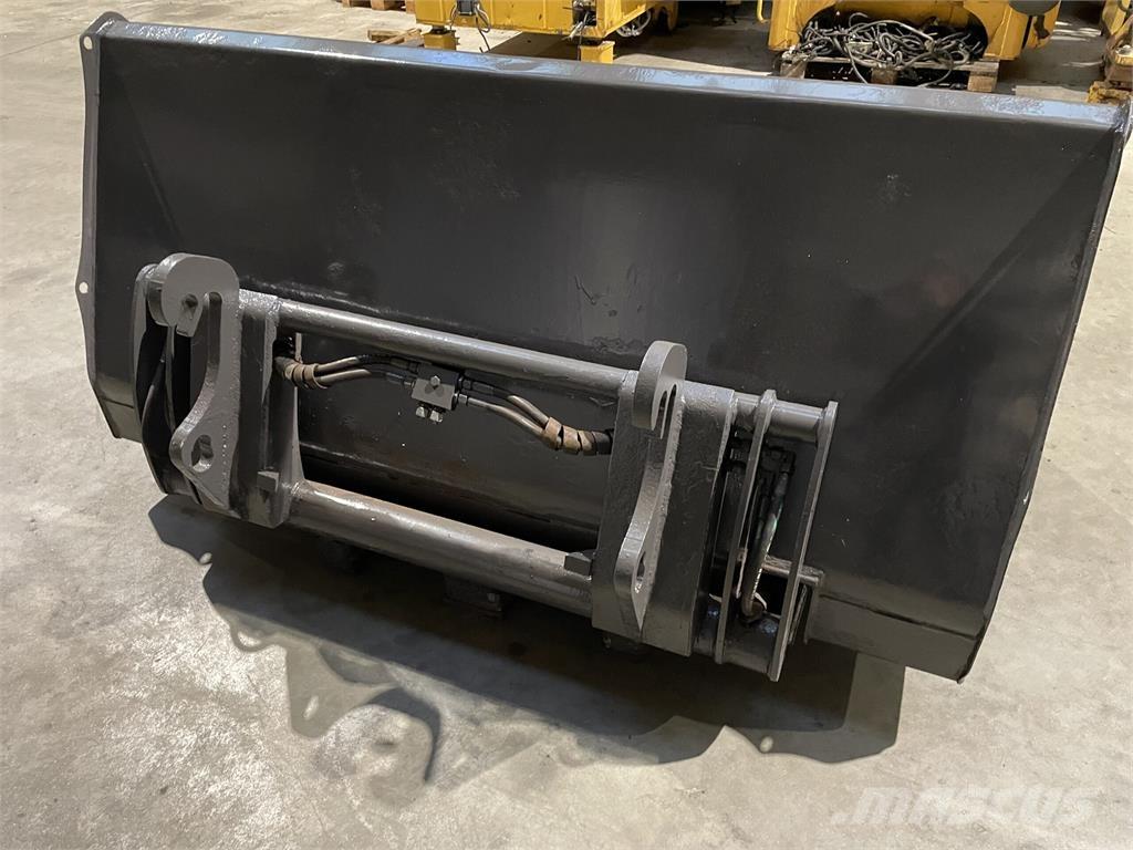  1.80 kbm Højtipskovl Κουβάδες