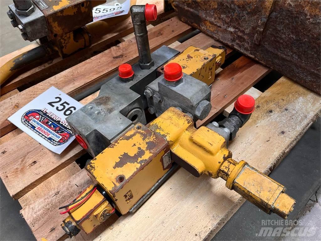 CAT 323D kontraventil Υδραυλικά