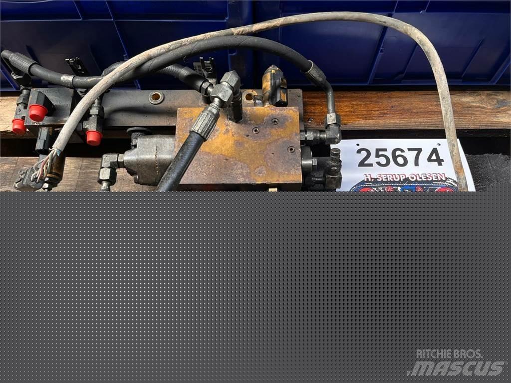 CAT 323D ventilgruppe-CON Υδραυλικά