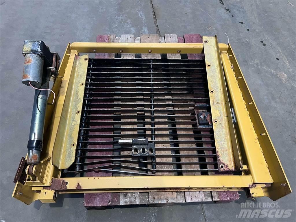 CAT 962GII Kølergrill Άλλα εξαρτήματα
