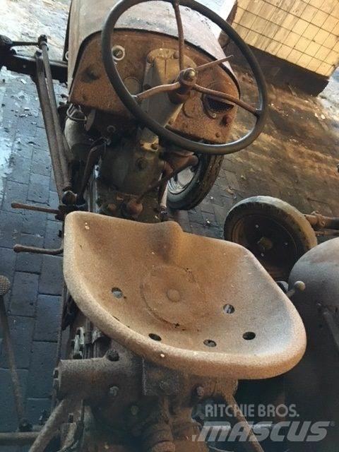 Ferguson traktor, Benzin Κατασκευές - Άλλα