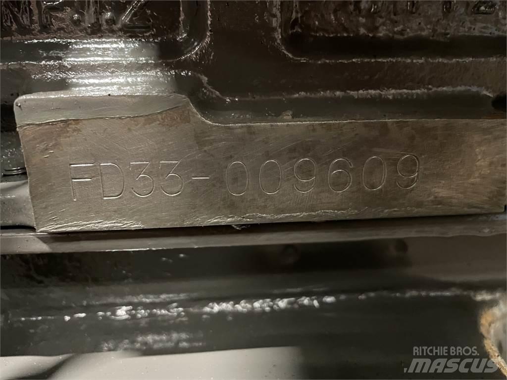 Nissan FD33 motor Κινητήρες