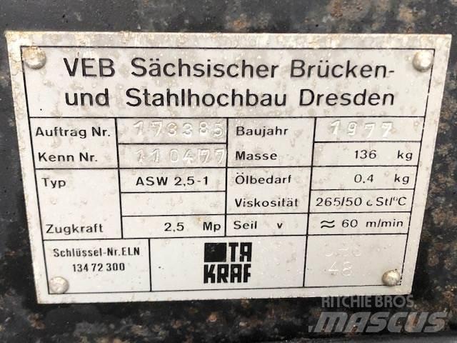 VEB spil - 2,5 T - 2 stk. Αναβατόρια και ανυψωτήρες υλικών