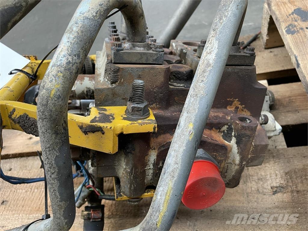 Volvo 4400 hovedventilblok Υδραυλικά