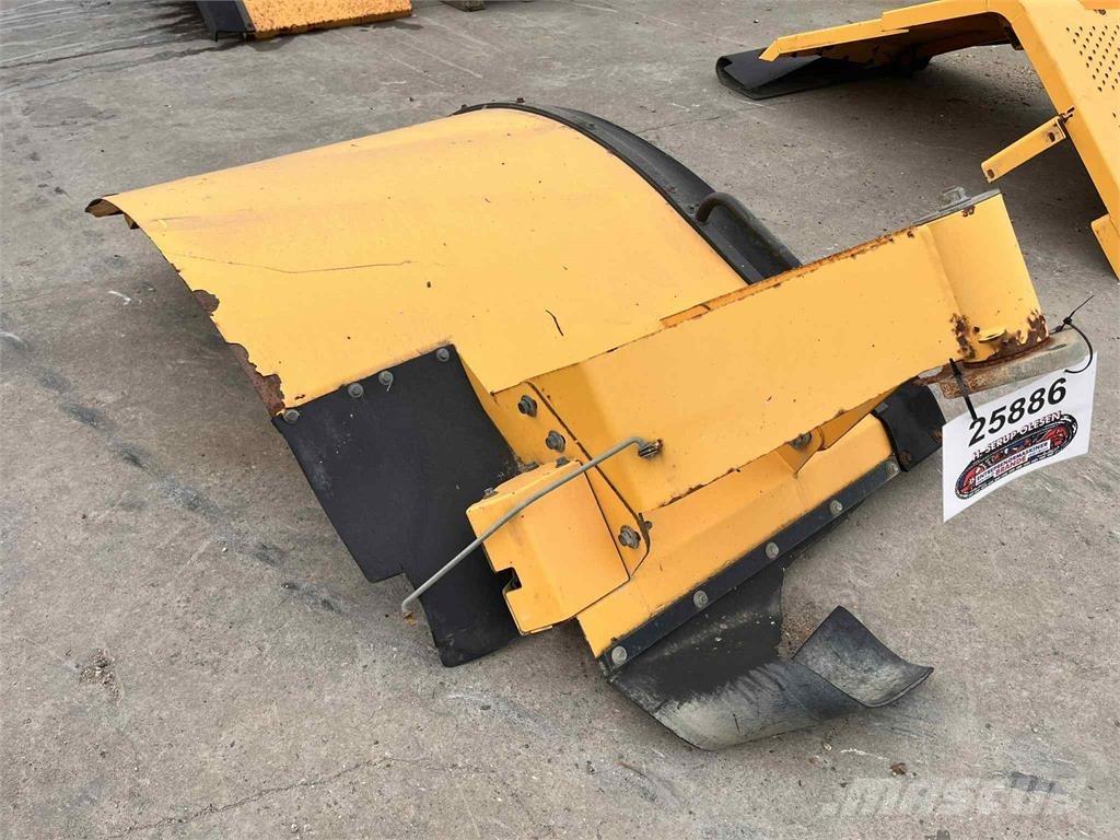 Volvo L220E højre bagskærm Άλλα εξαρτήματα