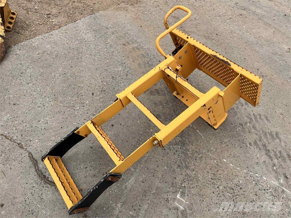 Volvo L220E trappe Άλλα εξαρτήματα