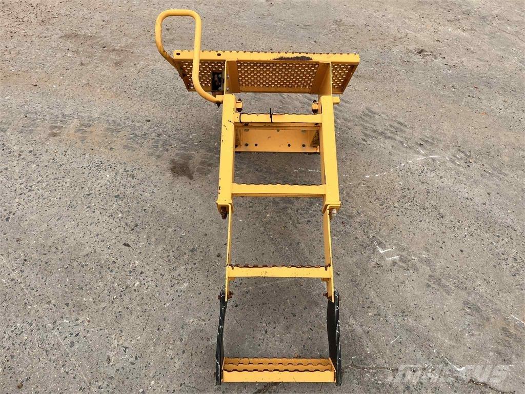 Volvo L220E trappe Άλλα εξαρτήματα