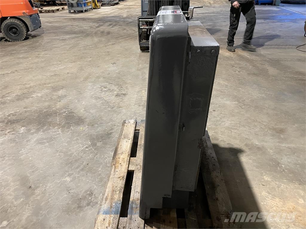 Volvo L70B kølerhjelm Άλλα εξαρτήματα