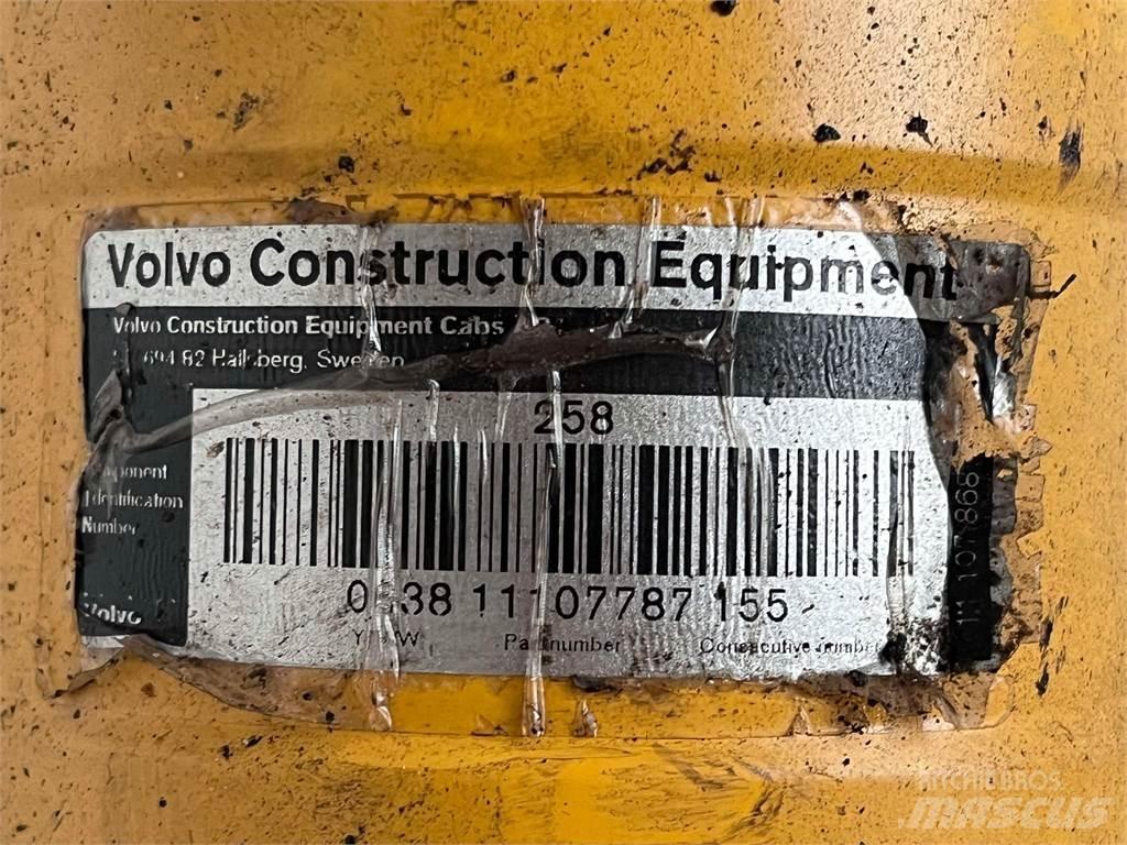 Volvo L90E styrecylinder Υδραυλικά