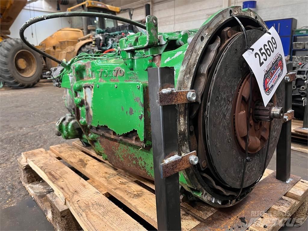 Volvo SR1700 transmission Μετάδοση κίνησης