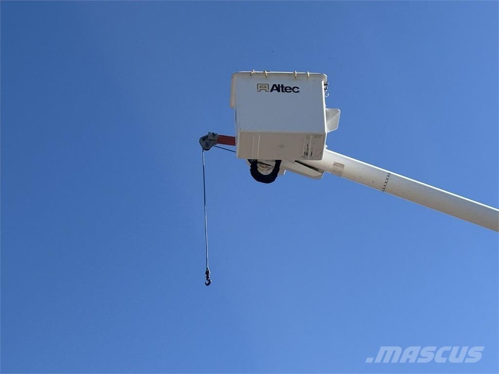 Freightliner M2 Εναέριες πλατφόρμες τοποθετημένες σε φορτηγό