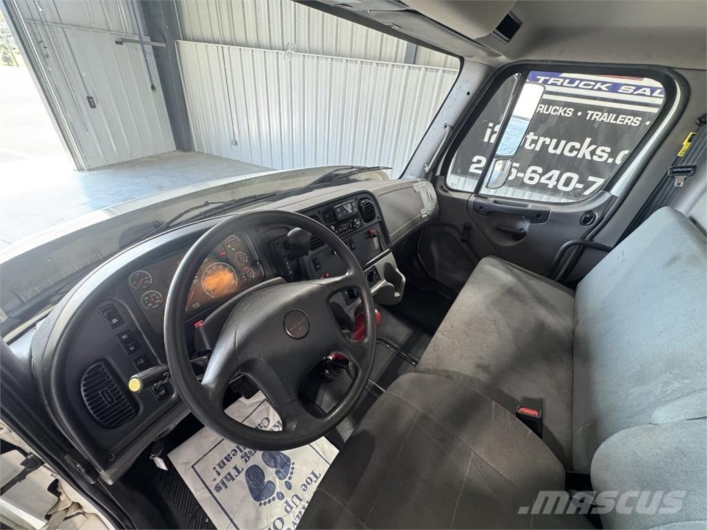 Freightliner M2106 Φορτηγά Κόφα