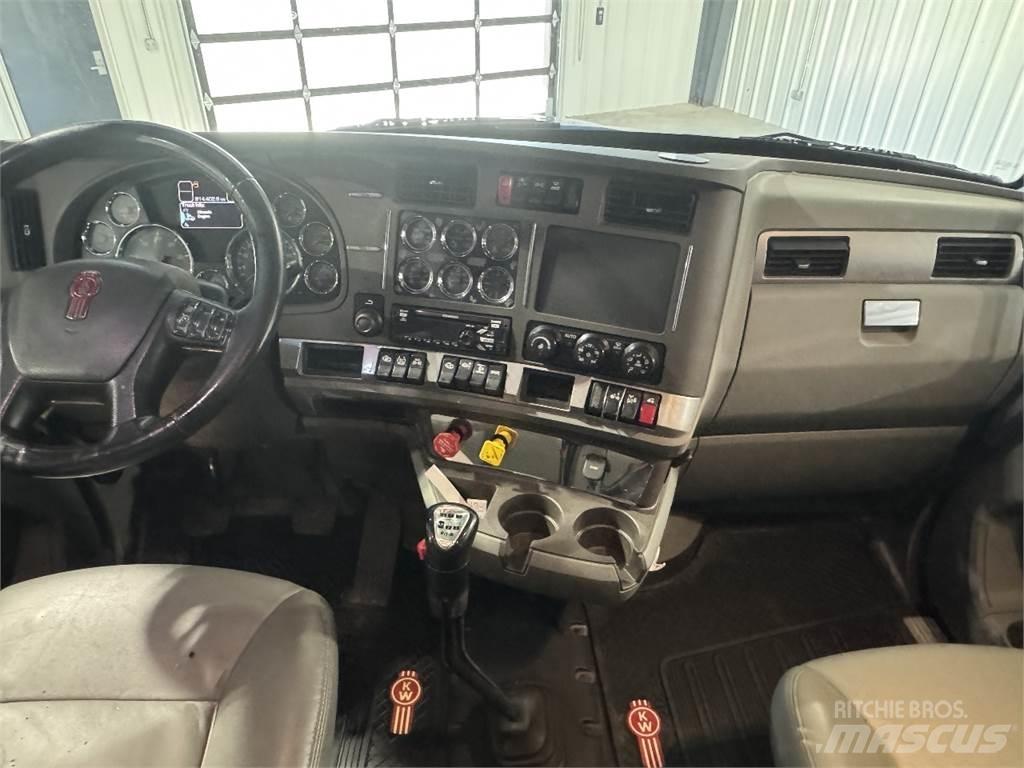 Kenworth T680 Τράκτορες