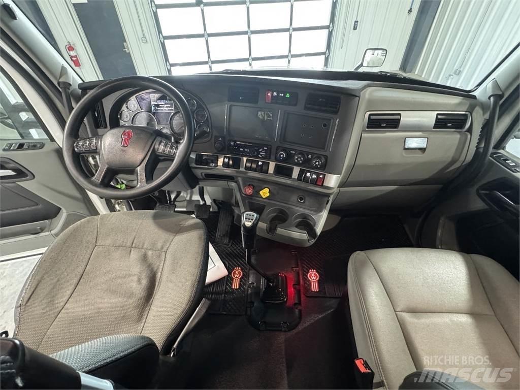 Kenworth T680 Τράκτορες