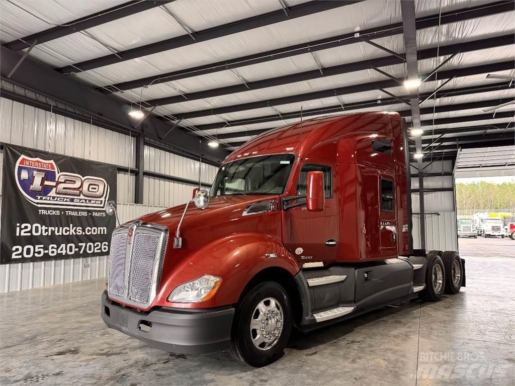 Kenworth T680 Τράκτορες