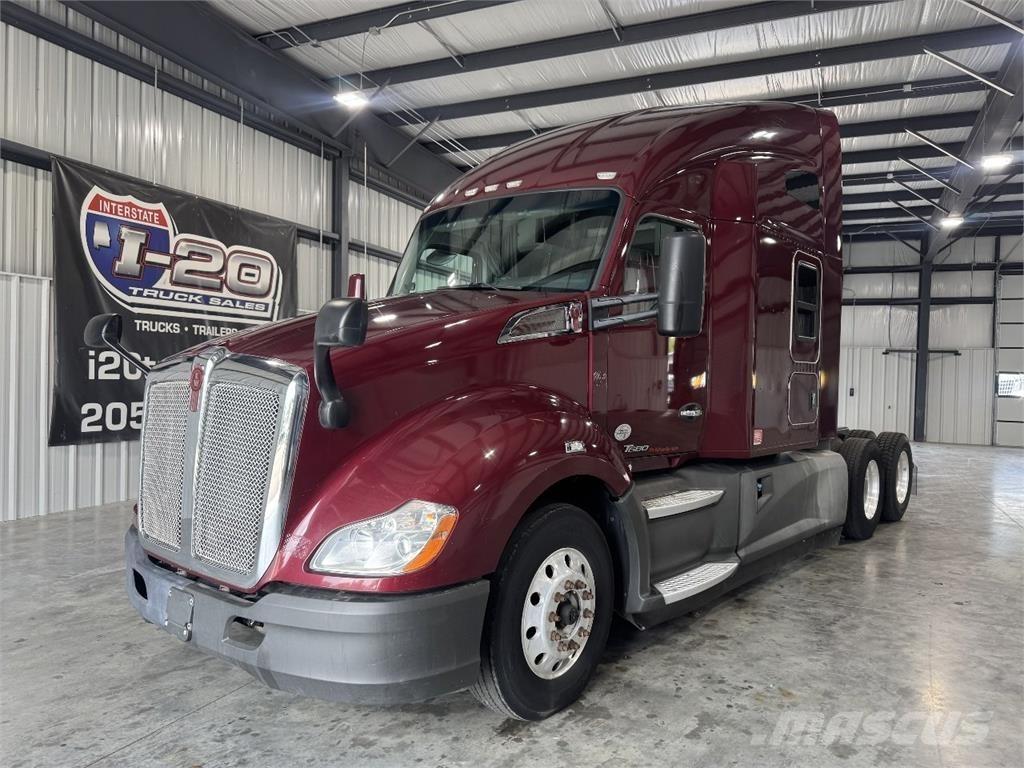 Kenworth T680 Τράκτορες