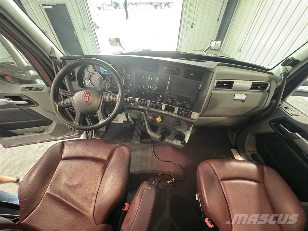 Kenworth T680 Τράκτορες