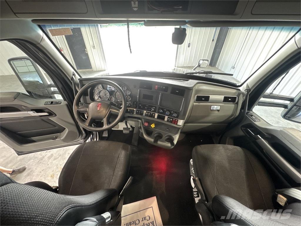 Kenworth T680 Τράκτορες