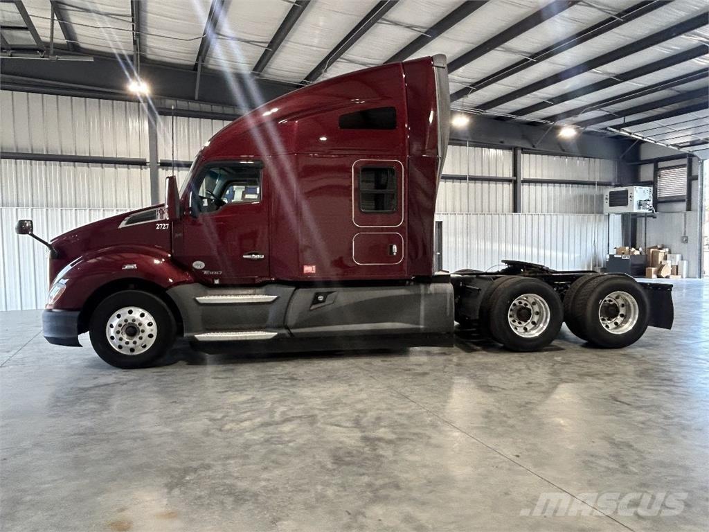 Kenworth T680 Τράκτορες