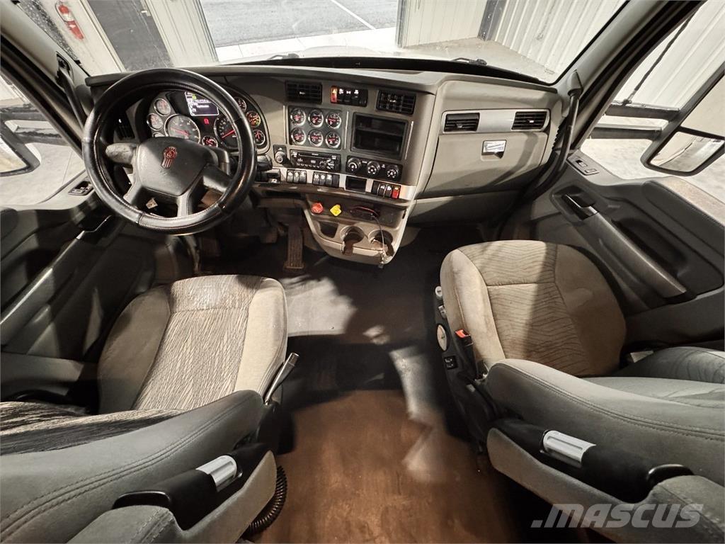 Kenworth T680 Τράκτορες