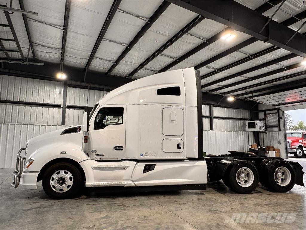 Kenworth T680 Τράκτορες