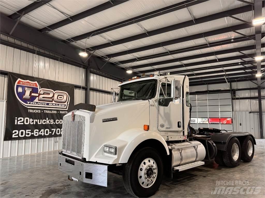 Kenworth T800 Τράκτορες
