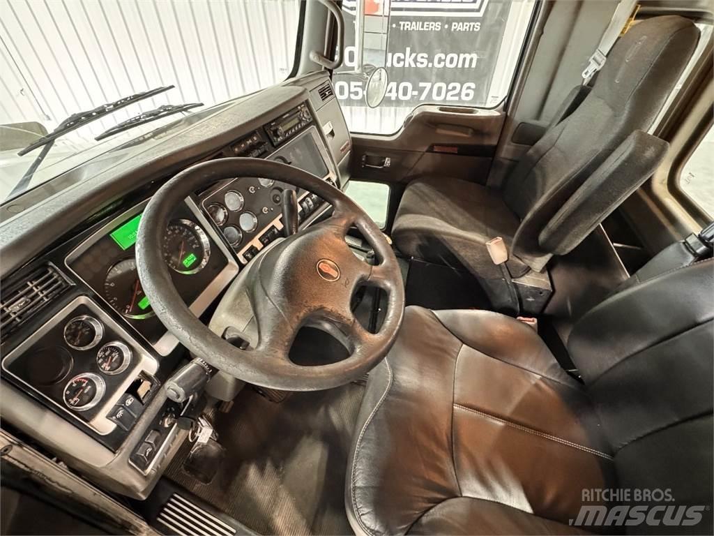 Kenworth T800 Τράκτορες