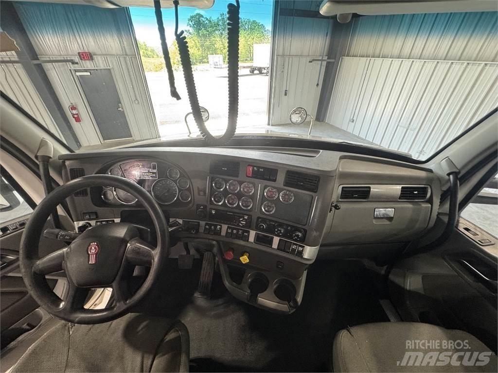Kenworth T880 Τράκτορες