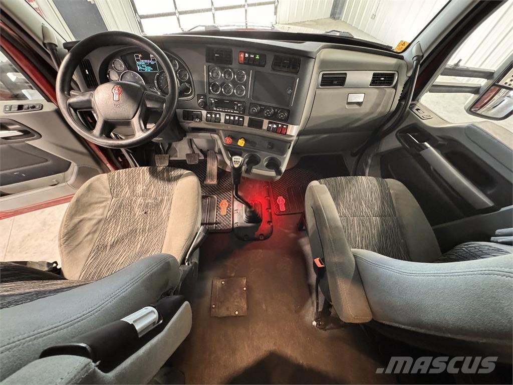 Kenworth T880 Τράκτορες