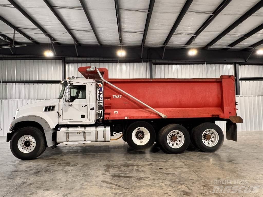 Mack GU713 Φορτηγά Ανατροπή