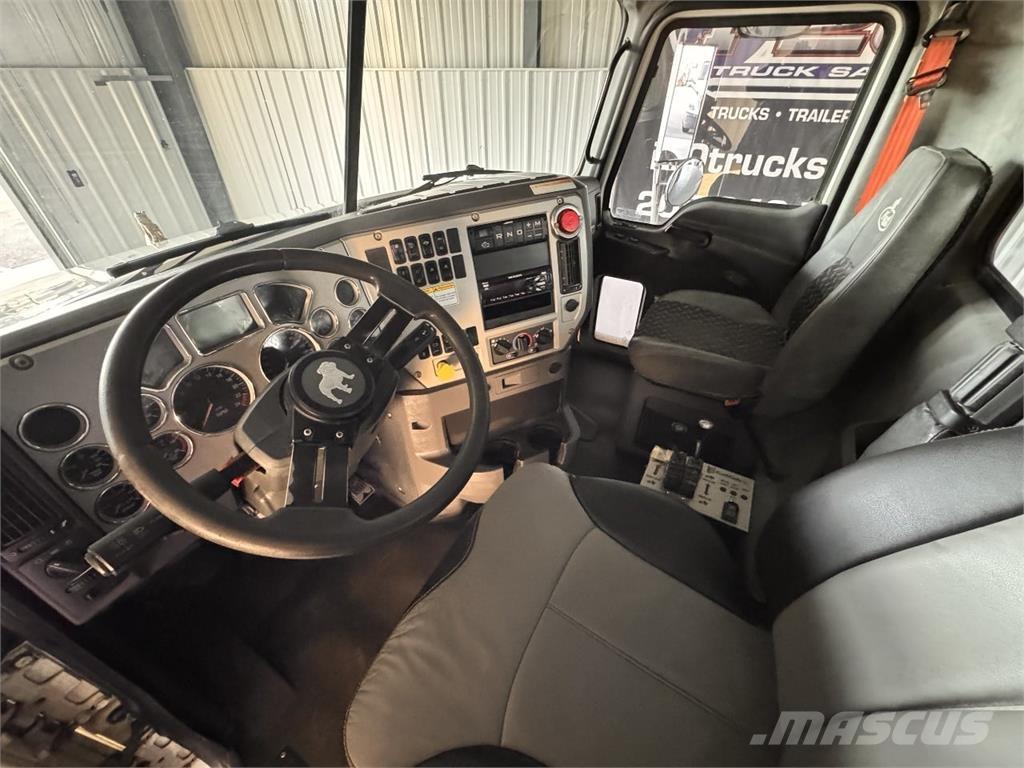 Mack GU813 Φορτηγά για εμπορευματοκιβώτια