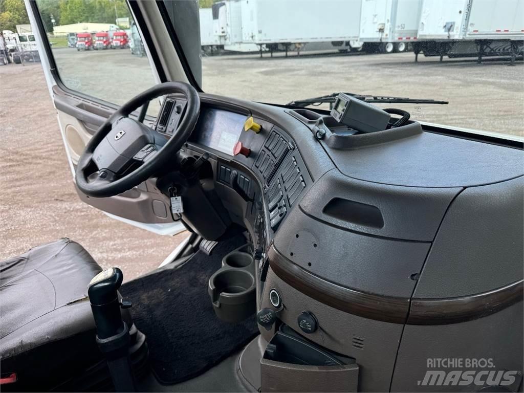 Volvo VNL42T300 Τράκτορες