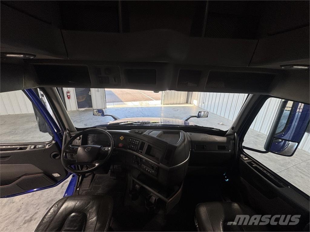 Volvo VNL860 Τράκτορες