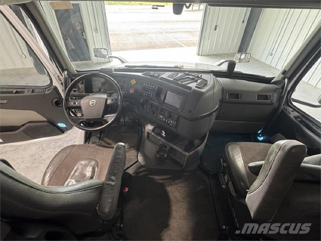 Volvo VNL860 Τράκτορες