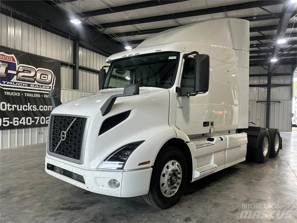 Volvo VNR64T640 Τράκτορες