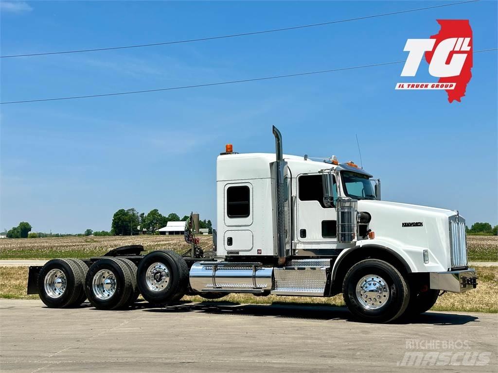 Kenworth T800 Τράκτορες