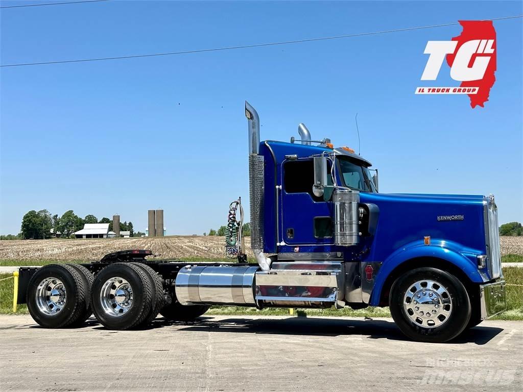 Kenworth W900 Τράκτορες