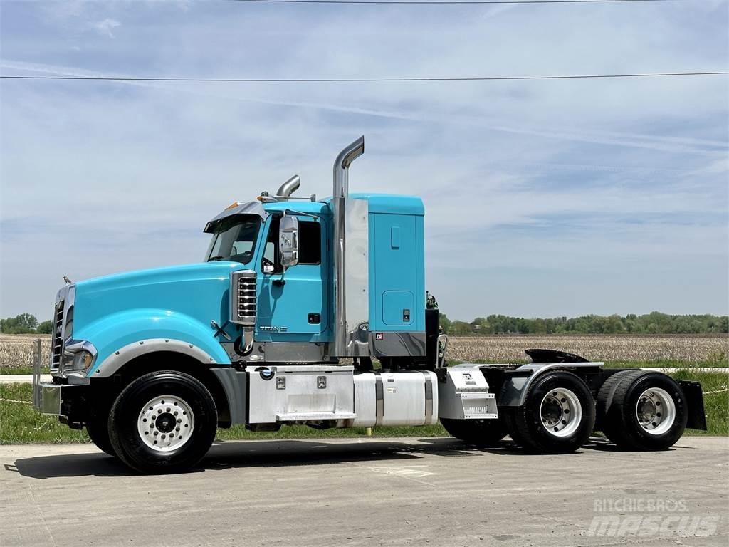 Mack Titan TD713 Τράκτορες