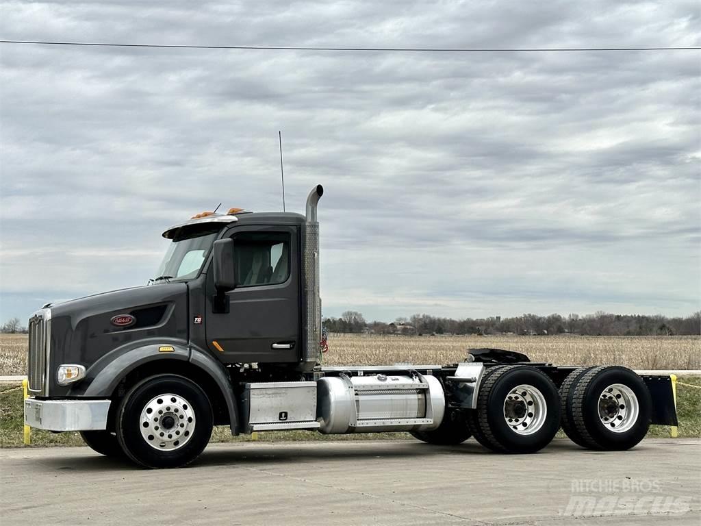 Peterbilt 567 Τράκτορες