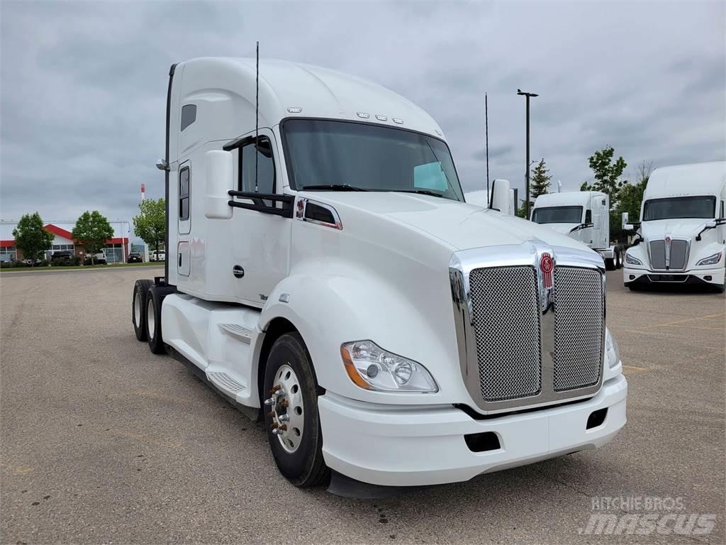 Kenworth T680 Τράκτορες