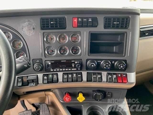 Kenworth T680 Τράκτορες