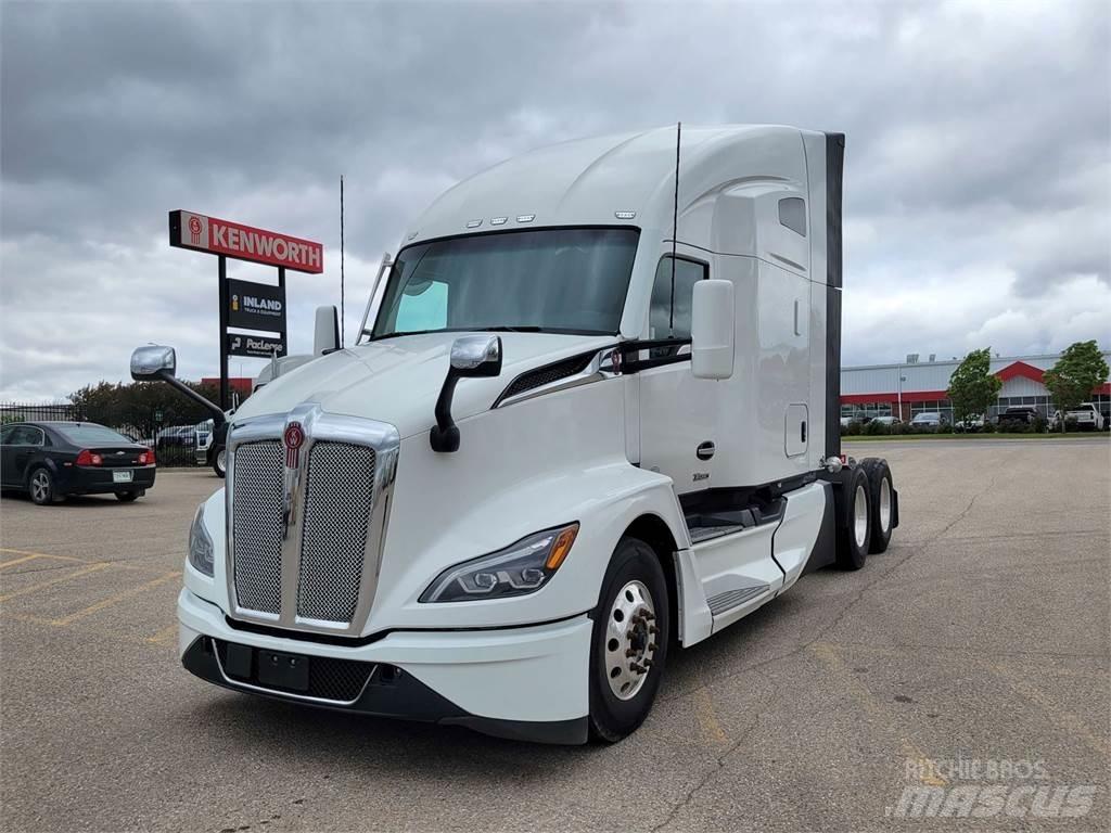 Kenworth T680 Τράκτορες