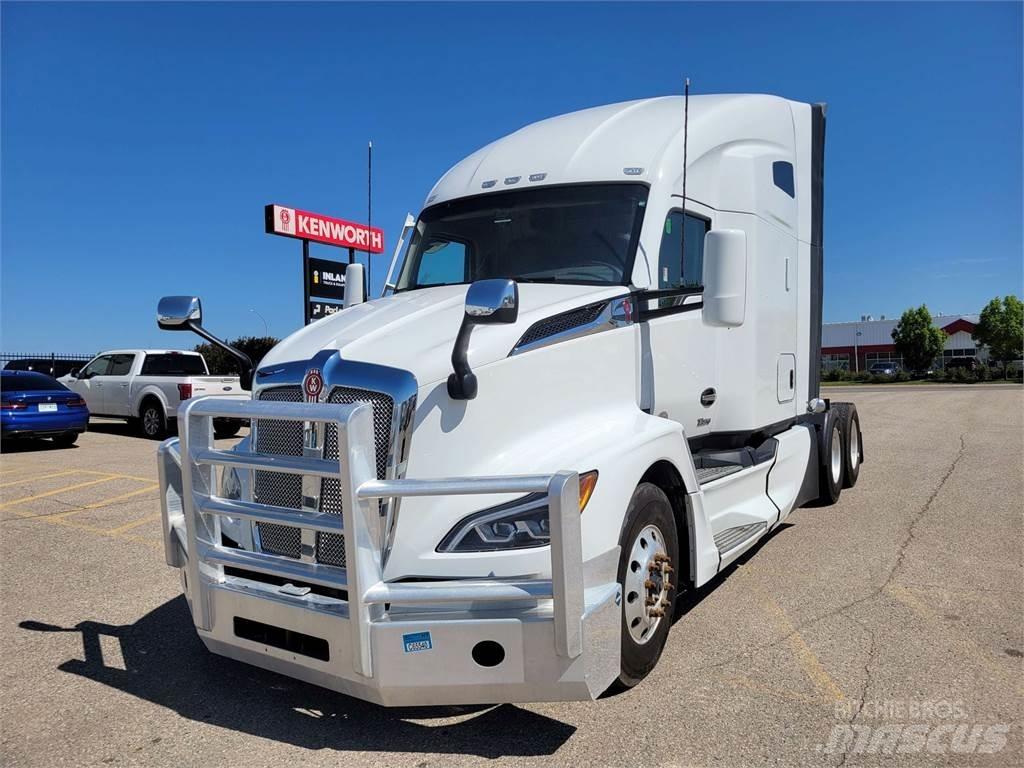 Kenworth T680 Τράκτορες